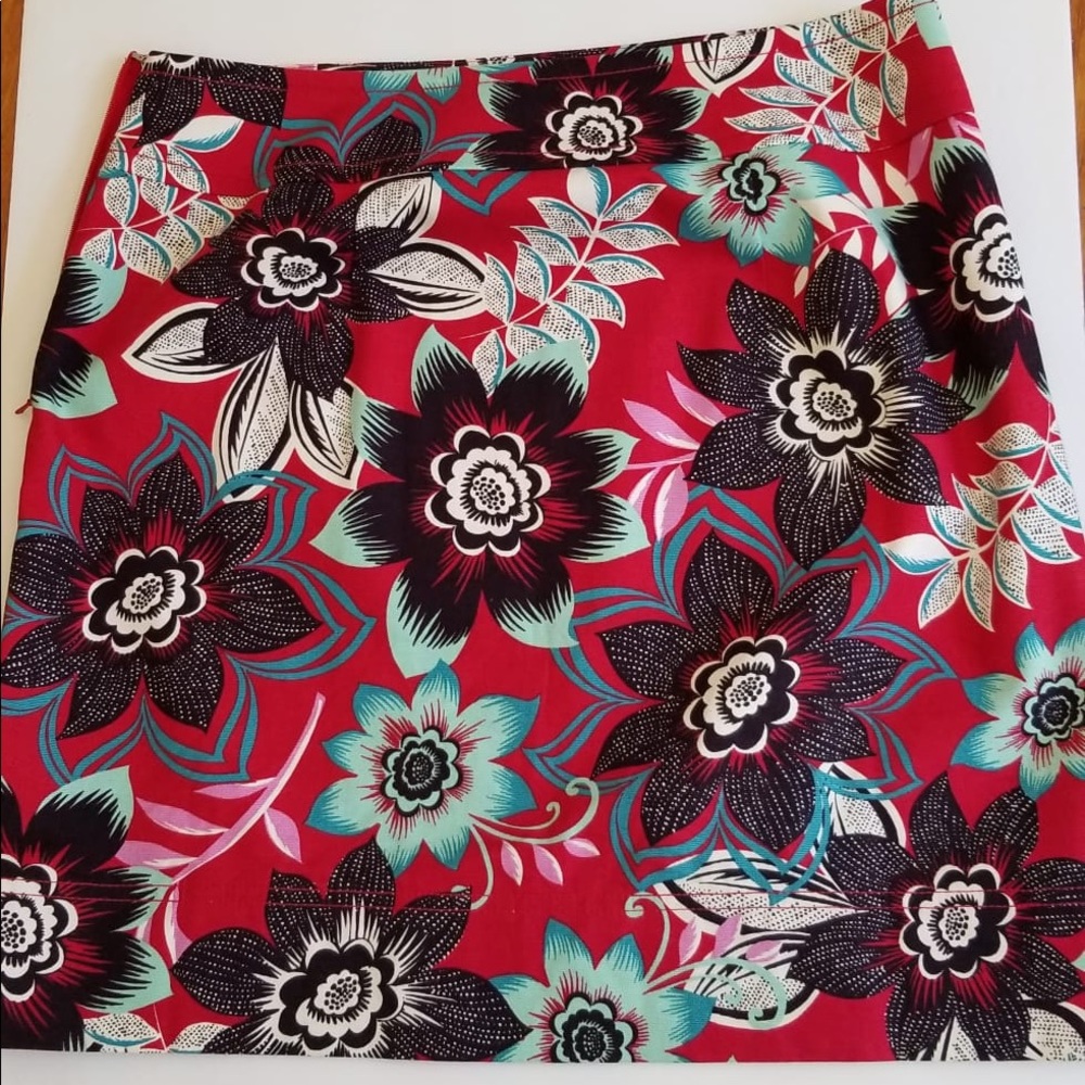 NWOT! Talbots red skirt - Picture 2 of 3